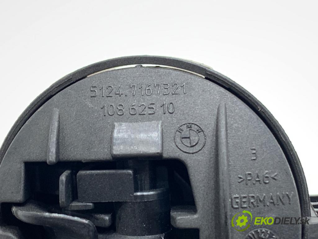 BMW E90 sedan 2006 120 kW 320 d 1995 zámok dverí zad 8196401
