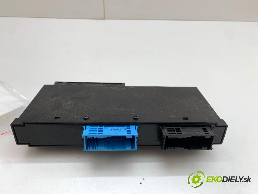 BMW E90 sedan 2006 120 kW 320 d 1995 Modul komfortu 6982709 (Modul komfortu)