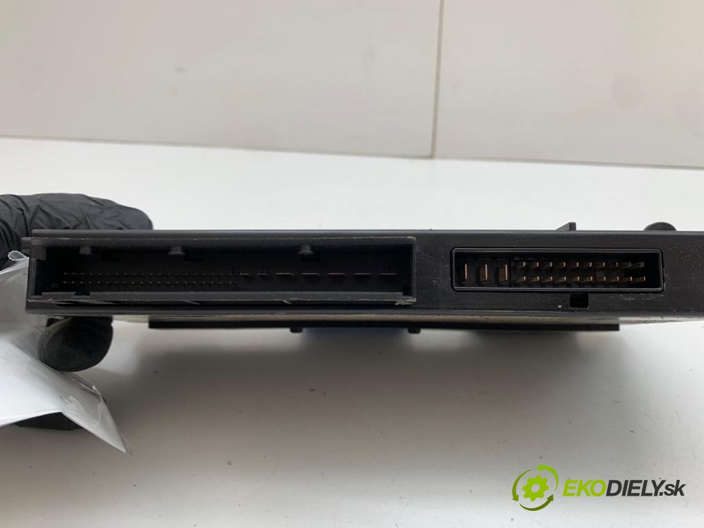 BMW E90 sedan 2006 120 kW 320 d 1995 Modul komfortu 6982709 (Modul komfortu)