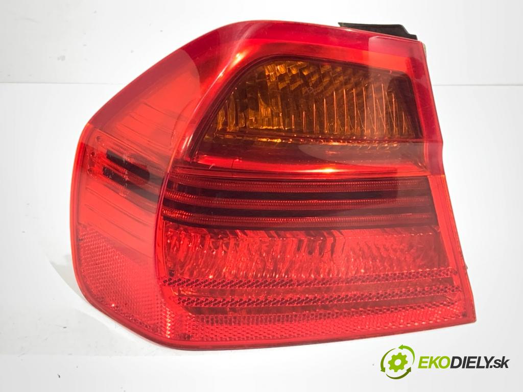 BMW E90 sedan 2006 120 kW 320 d 1995 Svetlo ľavy zad 6937457