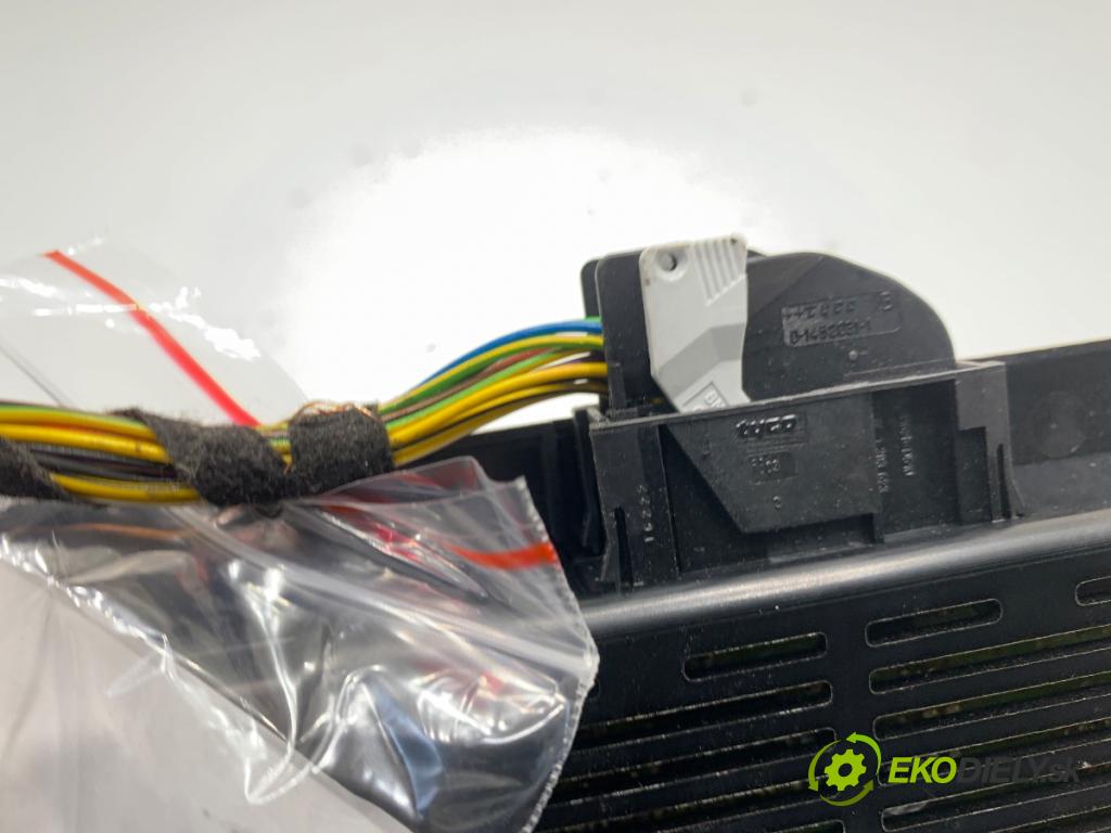 BMW E90 sedan 2006 120 kW 320 d 1995 Modul svetiel 6961133 (Riadiaca jednotka ostatné)