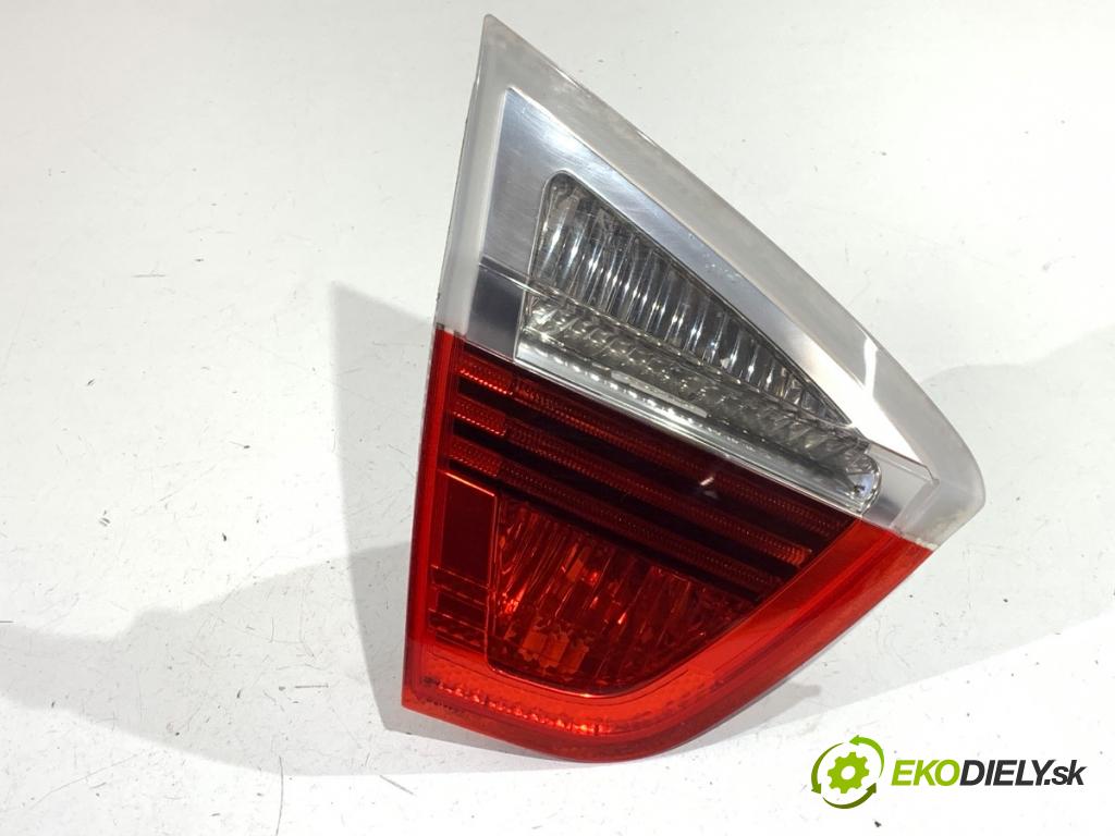 BMW E90 sedan 2006 120 kW 320 d 1995 světlo levý zadní část vnitřní 6937459