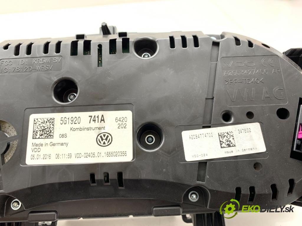 VW GOLF VII Kombi 2016 81 kW 1.6 TDI 1598 Prístrojovka 5G1920741A (Prístrojová doska)