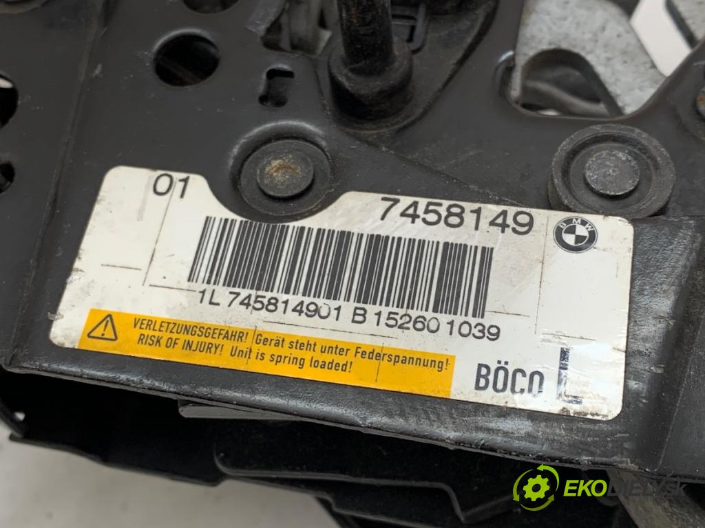 BMW F11 Kombi 2015 230 kW 535 d xDrive 2993 zámok kapoty přední část levý 7458149