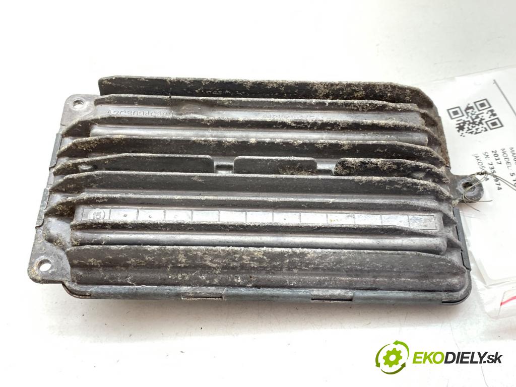 BMW F11 Kombi 2015 230 kW 535 d xDrive 2993 Modul svetiel ADAPTÍVNE: LED 7354974