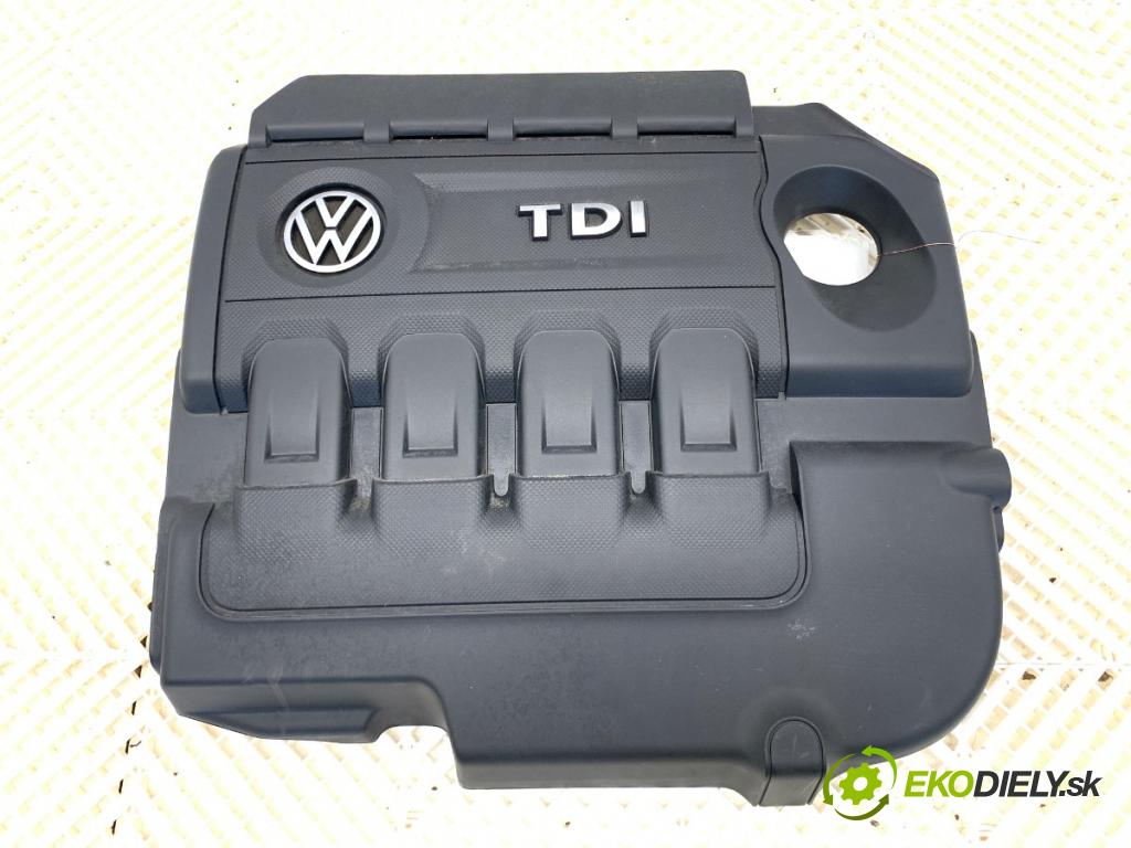 VW GOLF VII Kombi 2016 81 kW 1.6 TDI 1598 kryt motora 04L103925Q (Kryt motoru )