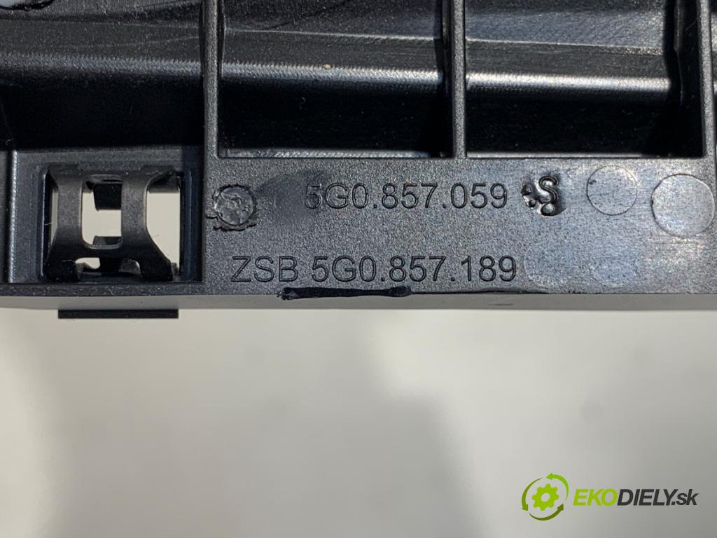 VW GOLF VII Kombi 2016 81 kW 1.6 TDI 1598 lišty kryt 5G0857059S (Lišta)