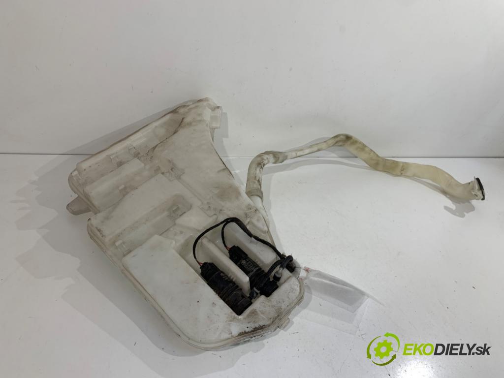 BMW F11 Kombi 2015 230 kW 535 d xDrive 2993 Nádržka ostrekovačov 132640