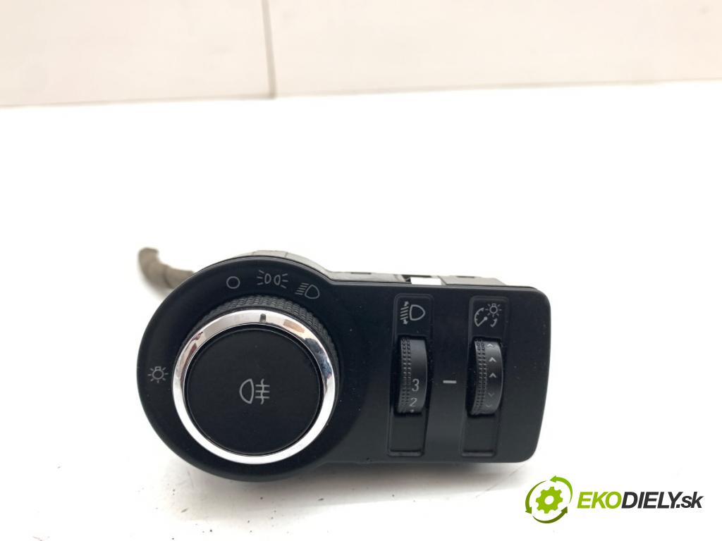 OPEL ASTRA J liftback 2010 81 kW 1.7 CDTI (68) 1686 Spínač svetiel 13268705