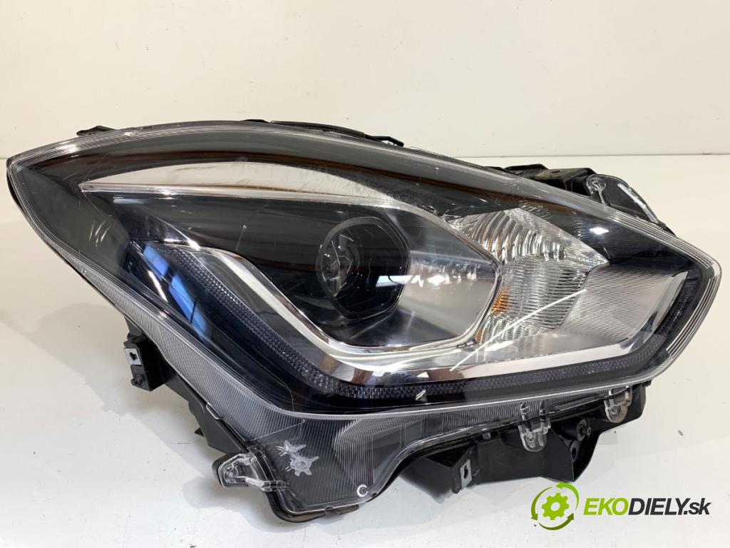 SUZUKI SWIFT V liftback 2023 61 kW 1.2 1197 světlomet pravý přední část 