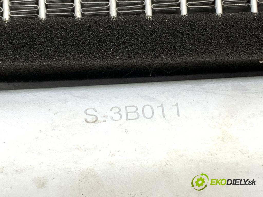 SUZUKI SWIFT V liftback 2023 61 kW 1.2 1197 Chladič klimatizácie 9531052R00 (Chladič klimatizácie)