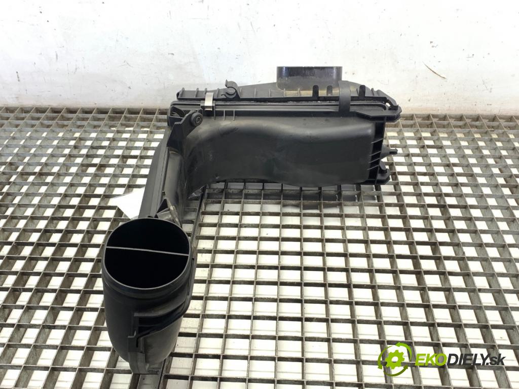 BMW F11 Kombi 2015 230 kW 535 d xDrive 2993 Obal filtra vzduchu 8573869 (Obal vzduchového filtra)