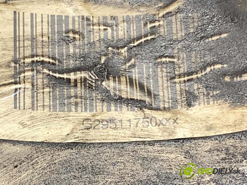 BMW F11 Kombi 2015 230 kW 535 d xDrive 2993 Výstuha pod Motor 6797647 (Výstuha predná)