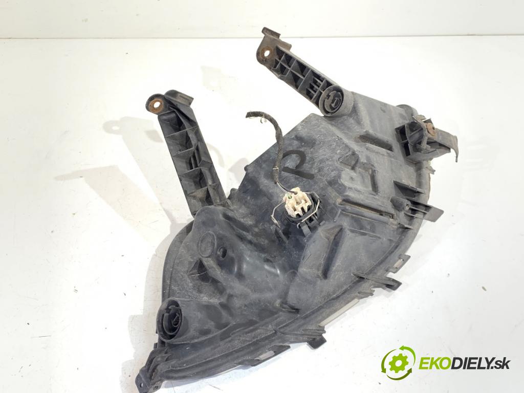 OPEL ASTRA J liftback 2010 81 kW 1.7 CDTI (68) 1686 Hmlové svetlo, hmlovka pravy predný