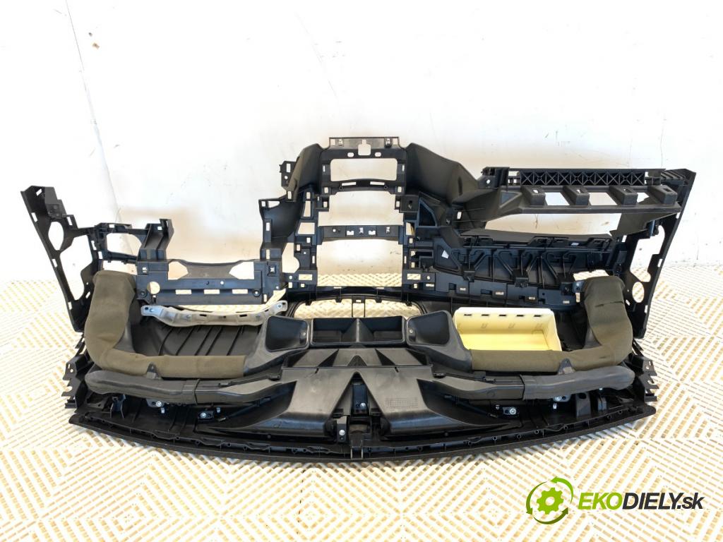 NISSAN X-TRAIL T32 SUV 2015 120 kW 1.6 DIG-T (T32) 1618 Palubná doska (Palubná doska)