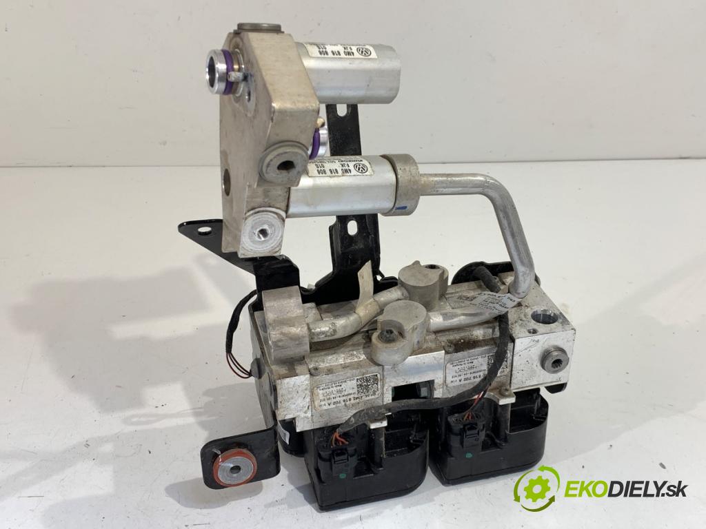 AUDI Q5 FY SUV 2021 195 kW 55 TFSI e quattro 1984 ventil expanzní klimatizace 4M0816702A