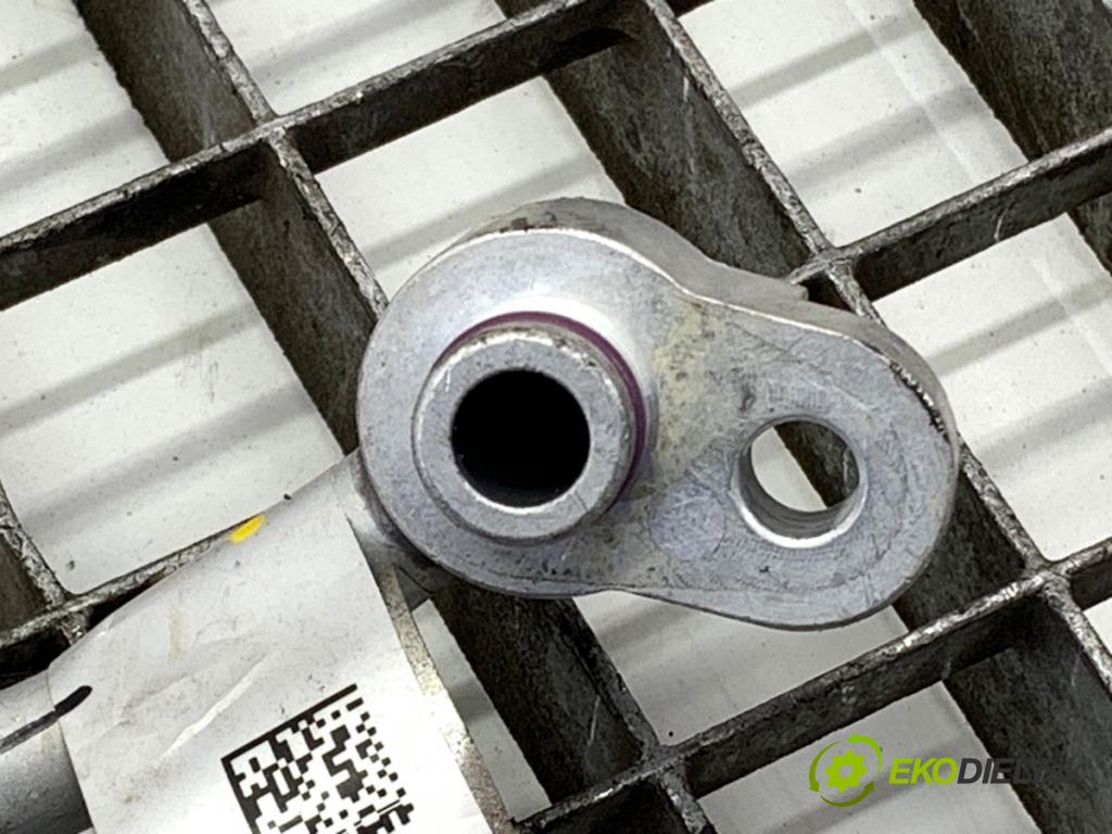 AUDI Q5 FY SUV 2021 195 kW 55 TFSI e quattro 1984 rúrka klimatizace 80A816721CA (Trubka klimatizace)