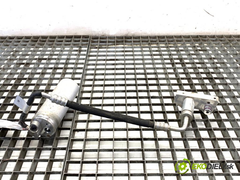 AUDI Q5 FY SUV 2021 195 kW 55 TFSI e quattro 1984 rúrka klimatizace 80A816732 (Trubka klimatizace)