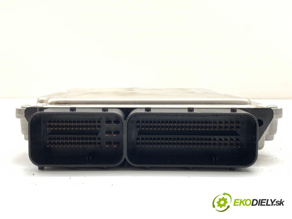 BMW E90 sedan 2006 120 kW 320 d 1995 riadiaca jednotka Motor 7798180 (Riadiaca jednotka)