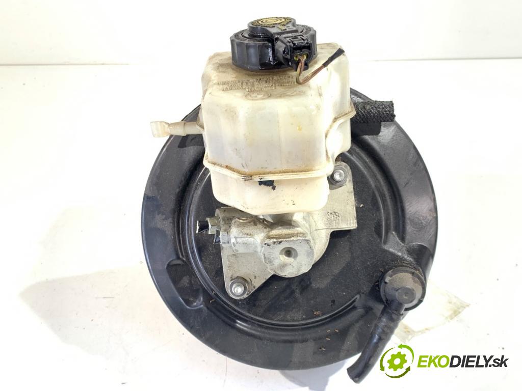BMW E90 sedan 2006 120 kW 320 d 1995 Posilovač bŕzd 6764125