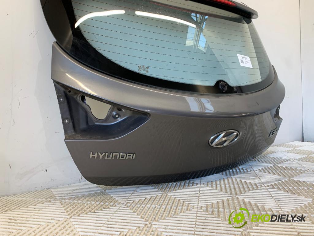 HYUNDAI i30 liftback 2013 81 kW 1.6 CRDi 1582 kapota zad