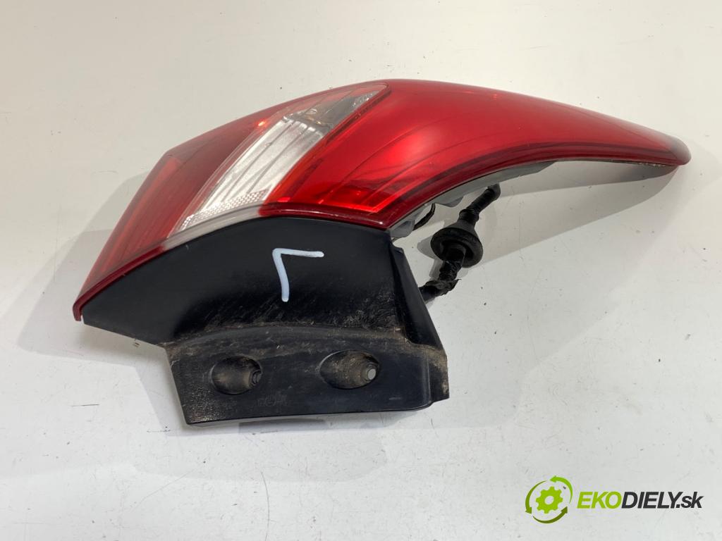 HYUNDAI i30 liftback 2013 81 kW 1.6 CRDi 1582 Svetlo ľavy zad 92401-A50