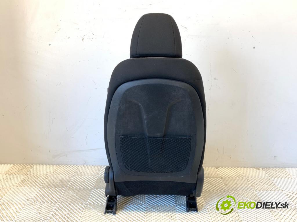 HYUNDAI i30 liftback 2013 81 kW 1.6 CRDi 1582 Sedadlo ľavy predný
