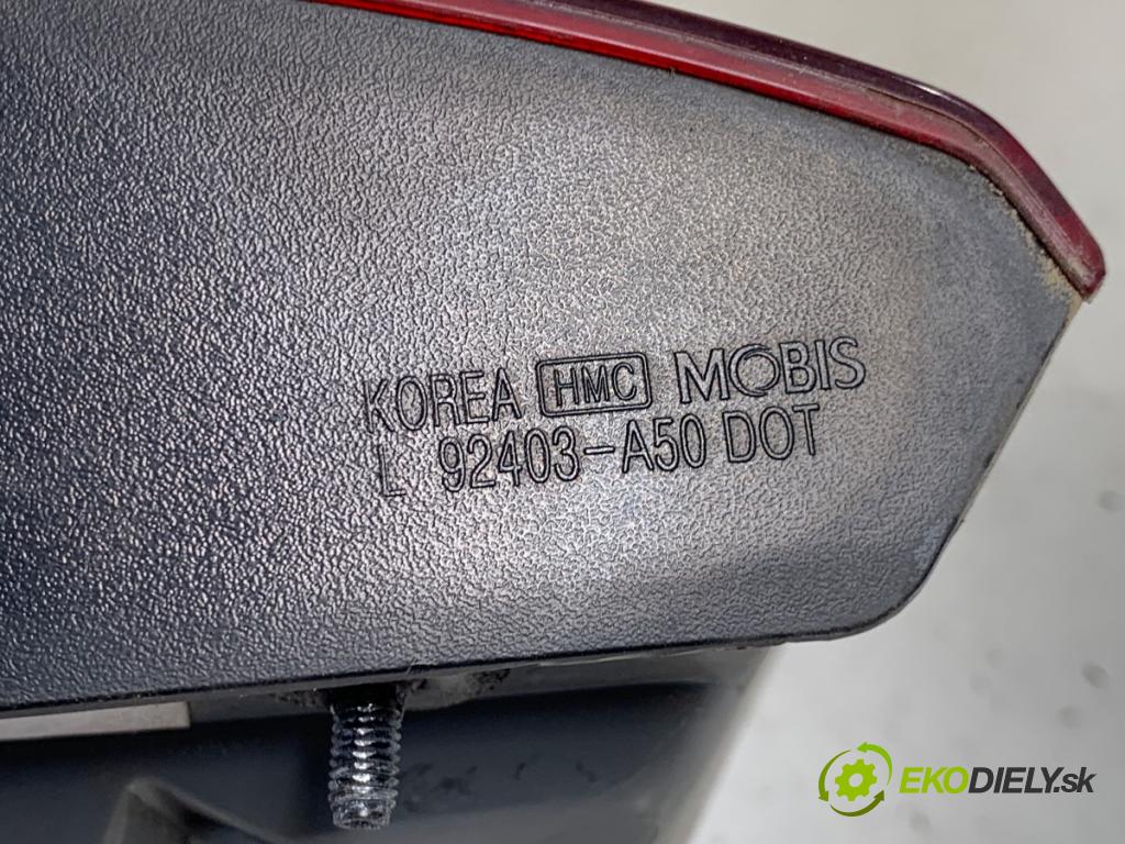 HYUNDAI i30 liftback 2013 81 kW 1.6 CRDi 1582 Svetlo ľavy zad vnútorná 92403-A50