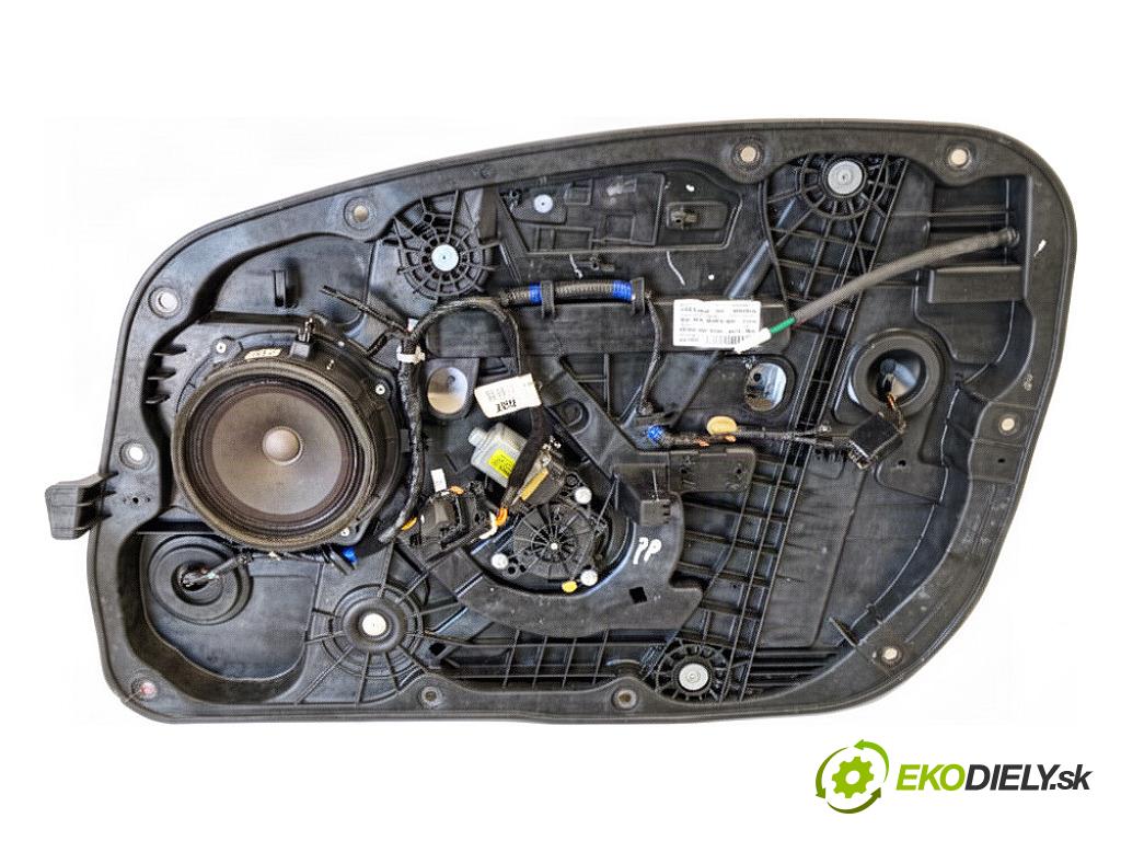 HYUNDAI i30 liftback 2013 81 kW 1.6 CRDi 1582 mechanismus okna pravý přední část