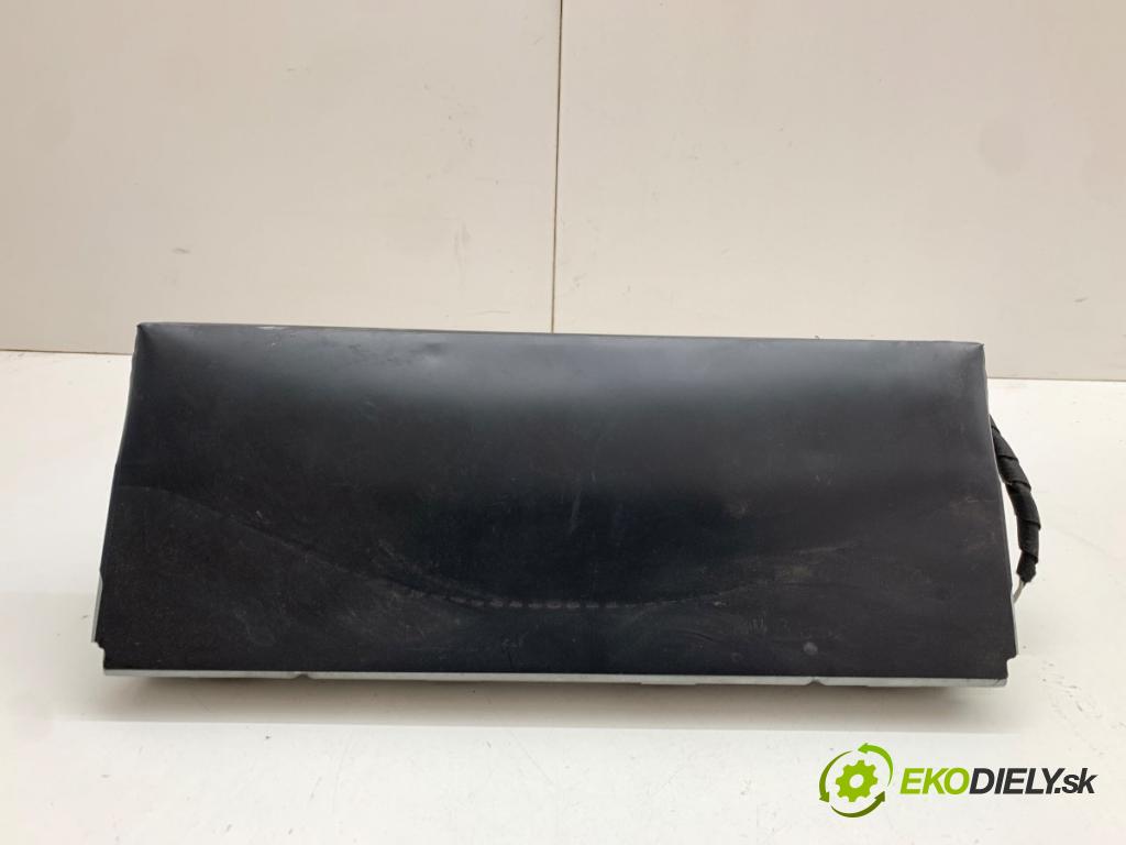 VW GOLF VII Kombi 2016 81 kW 1.6 TDI 1598 AirBag koleno: 5G1880841C
