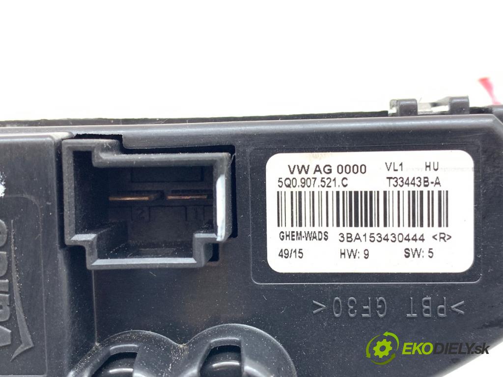 VW GOLF VII Kombi 2016 81 kW 1.6 TDI 1598 Odpor, rezistor kúrenia vzduchu 5Q0907521C (Odpor (rezistor) kúrenia)