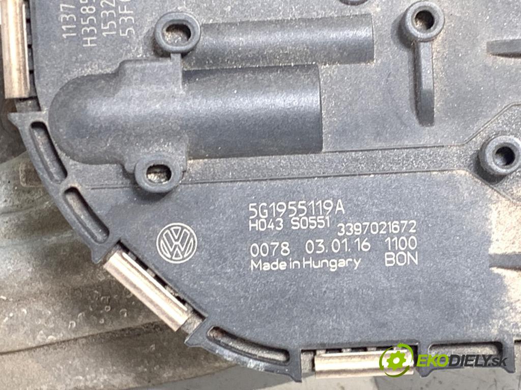 VW GOLF VII Kombi 2016 81 kW 1.6 TDI 1598 Mechanizmus stieračov predný 5G1955023C (Motorček stieračov predný)