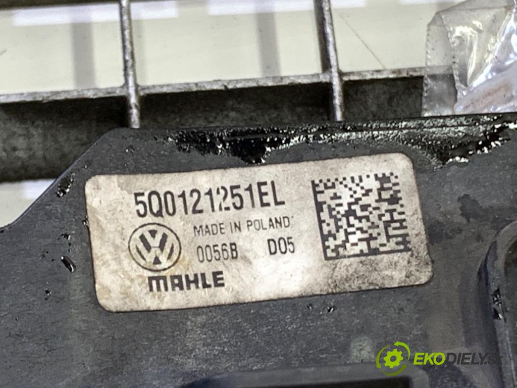VW GOLF VII Kombi 2016 81 kW 1.6 TDI 1598 DALŠÍ: chladič vody 5Q0121251EL