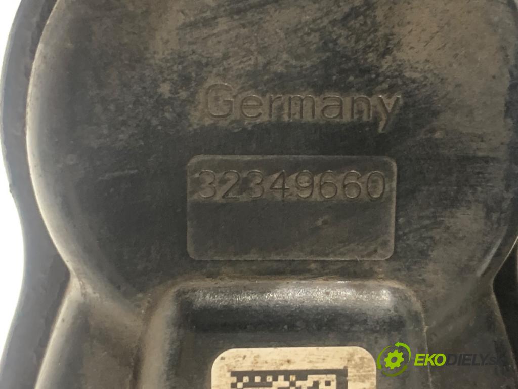 BMW F11 Kombi 2015 230 kW 535 d xDrive 2993 Brzdič strmeň pravy zad 32349660