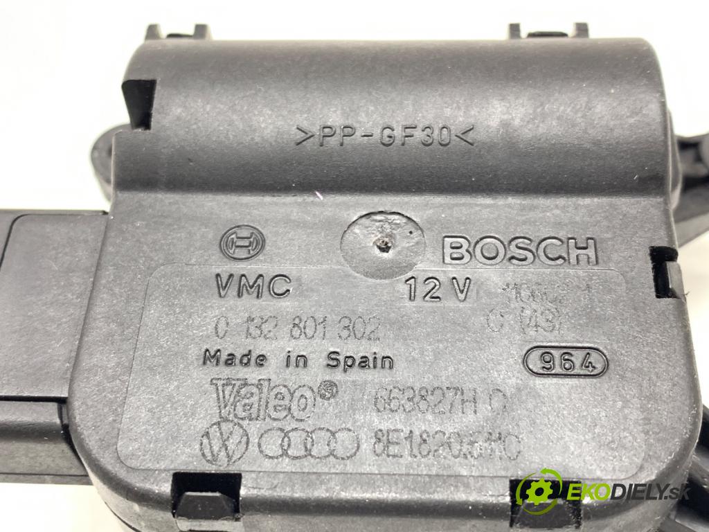 AUDI A4 B6 Kombi 2002 96 kW 1.9 TDI 1896 Motor kúrenia 8E1820511C