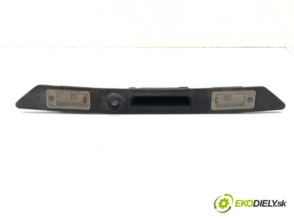 AUDI A4 B6 Kombi 2002 96 kW 1.9 TDI 1896 klika dveří zadní část 8E0827574C