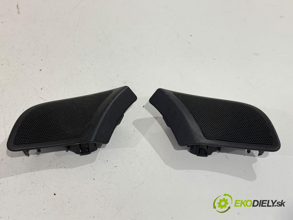 AUDI A4 B6 Kombi 2002 96 kW 1.9 TDI 1896 reproduktory 8E0035411