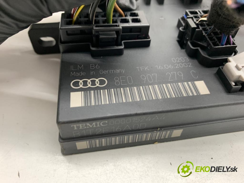 AUDI A4 B6 Kombi 2002 96 kW 1.9 TDI 1896 modul komfortu 8E0907279C (Komfortní modul)