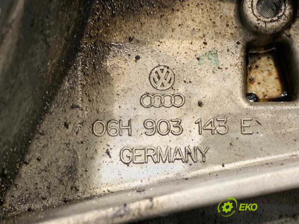AUDI A4 B8 sedan 2008 118 kW 1.8 TFSI 1798 obal filtra oleje CHLADIČ: 06H903143E