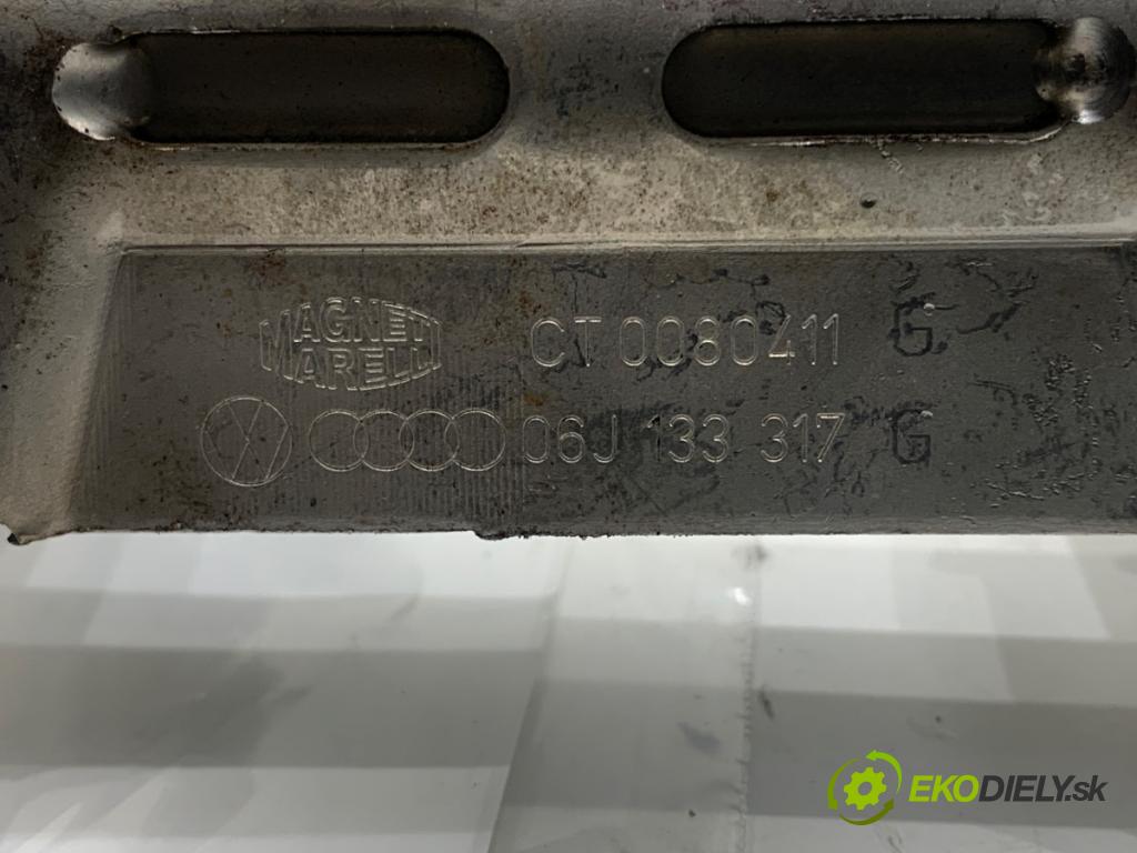 AUDI A4 B8 sedan 2008 118 kW 1.8 TFSI 1798 lišta vstřikovací trysky: 06J133317G