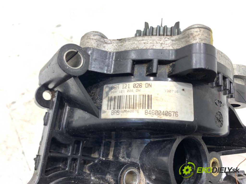 AUDI A4 B8 sedan 2008 118 kW 1.8 TFSI 1798 pumpa vody 06H121026DN (Vodní pumpa)