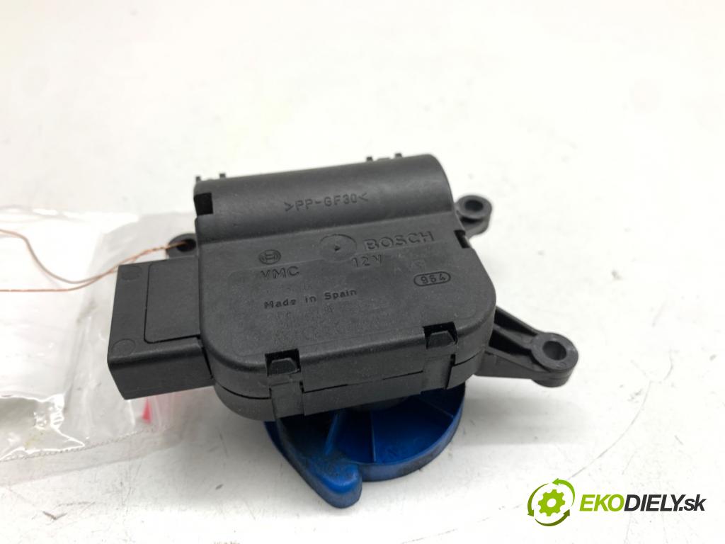 AUDI A4 B6 Kombi 2002 96 kW 1.9 TDI 1896 Motor kúrenia 8E1820511F