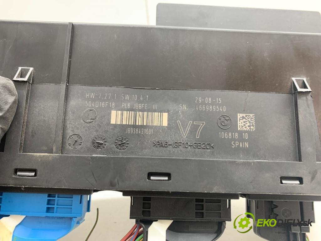BMW F11 Kombi 2015 230 kW 535 d xDrive 2993 modul komfortu 938421601 (Komfortní modul)