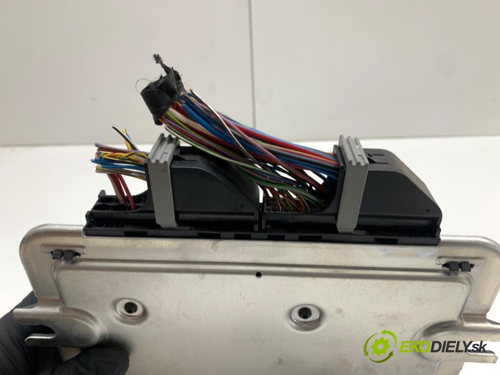 BMW F11 Kombi 2015 230 kW 535 d xDrive 2993 Modul svetiel 9383694 (Riadiaca jednotka ostatné)