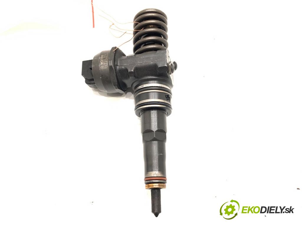 SKODA FABIA I liftback 2001 74 kW 1.9 TDI 1896 Vstrekovač 038130073AJ (Vstrekovač paliva)