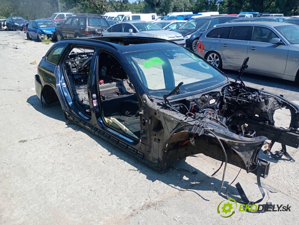 BMW F11 Kombi 2015 230 kW 535 d xDrive 2993 karoséria ČTVRŤÁK: Blatník prah strecha PODŁUŻNICA
