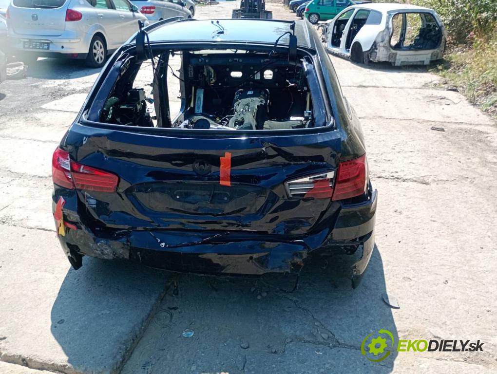 BMW F11 Kombi 2015 230 kW 535 d xDrive 2993 karoséria ČTVRŤÁK: Blatník prah strecha PODŁUŻNICA