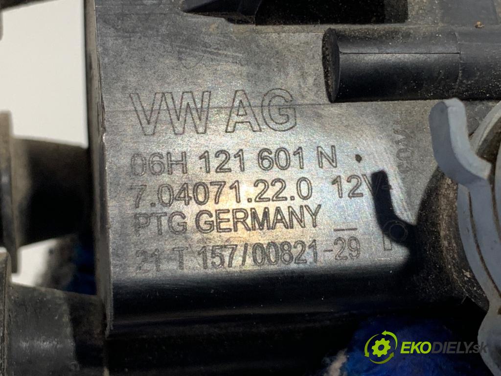 AUDI Q5 FY SUV 2021 195 kW 55 TFSI e quattro 1984 DALŠÍ: Pumpa vody 06H121601N (Vodná pumpa)
