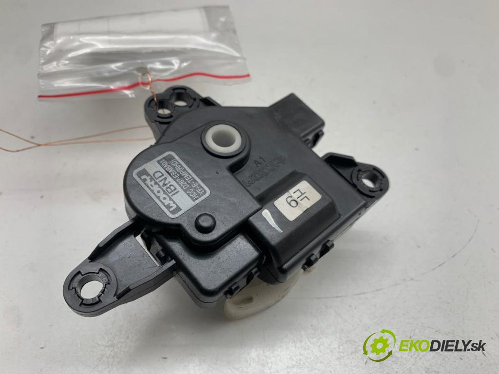 HYUNDAI i30 liftback 2013 81 kW 1.6 CRDi 1582 Motor kúrenia D267-EBABA01