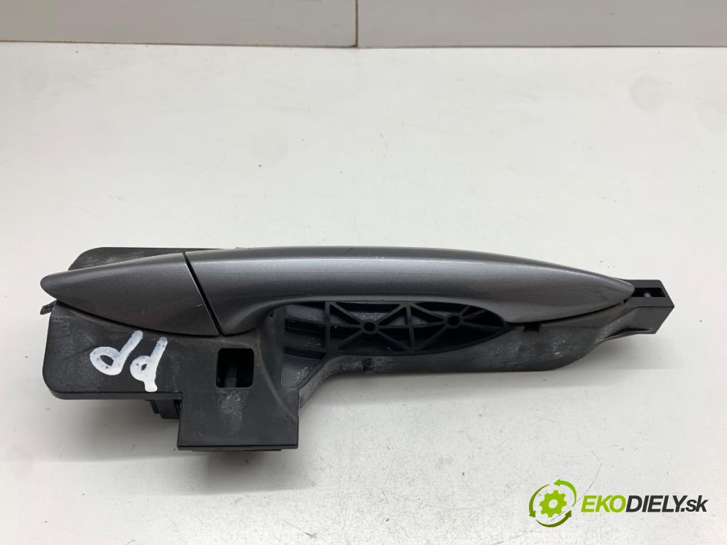HYUNDAI i30 liftback 2013 81 kW 1.6 CRDi 1582 klika vnejší pravý přední část 